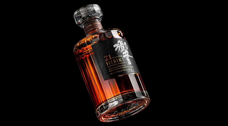 Render of a Hibiki whiskey by Corona Renderer